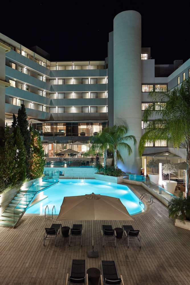 Galaxy Hotel Iraklio — Swimming pool in Heraklion