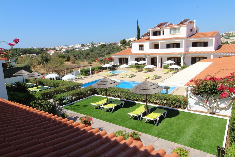 Muthu Balaia Sol — Swimming pool in Albufeira, Faro