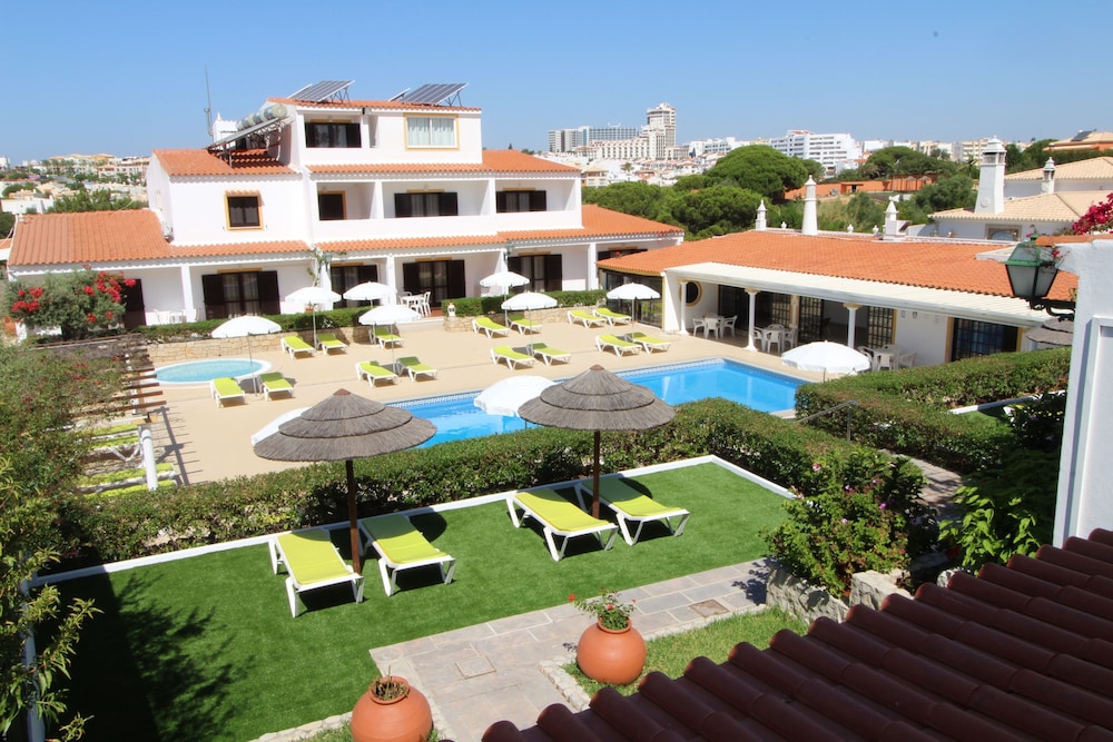 Muthu Balaia Sol — Swimming pool in Albufeira, Faro