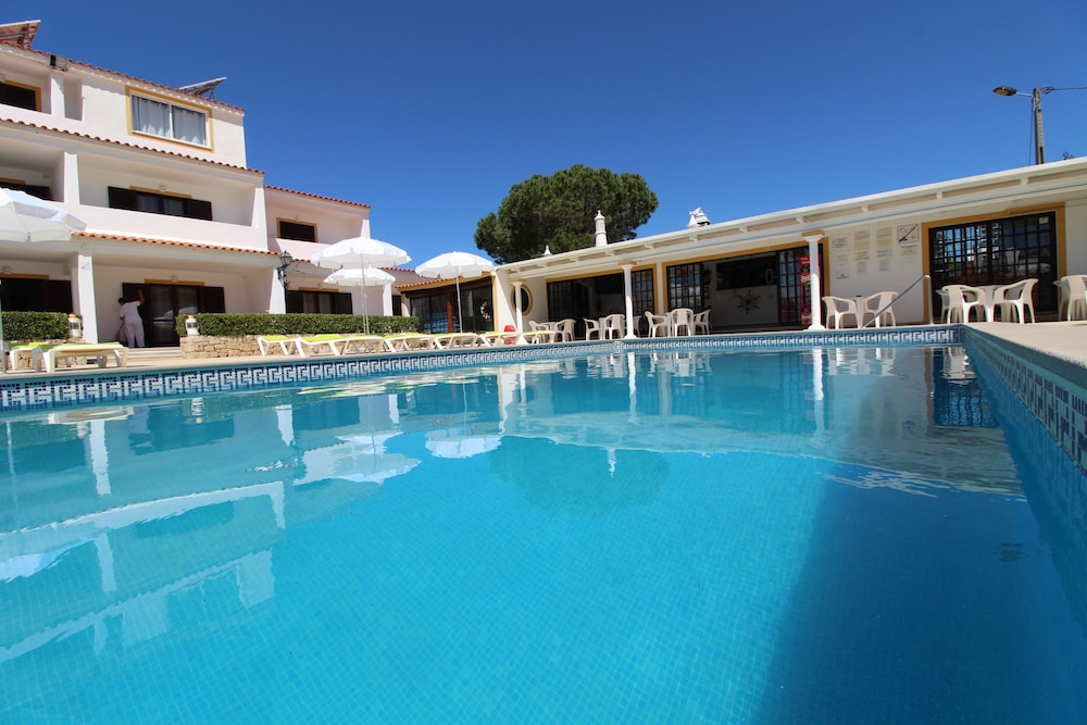 Muthu Balaia Sol — Swimming pool in Albufeira, Faro