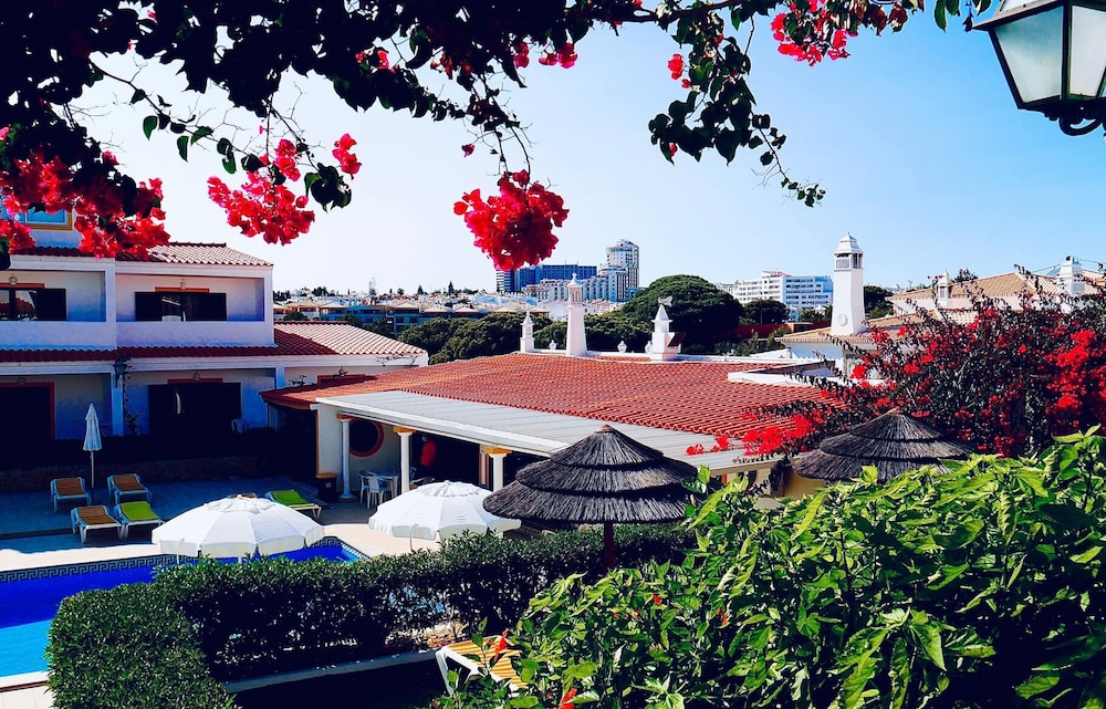 Muthu Balaia Sol — Hotel building in Albufeira, Faro