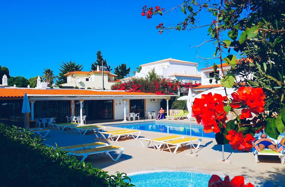 Muthu Balaia Sol — Swimming pool in Albufeira, Faro