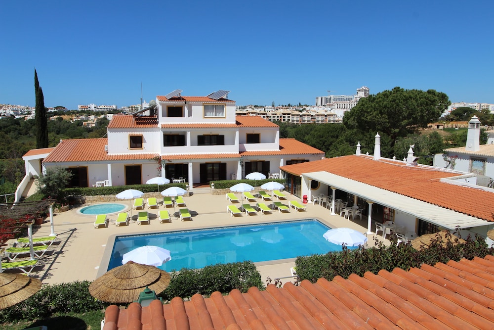 Muthu Balaia Sol — Swimming pool in Albufeira, Faro