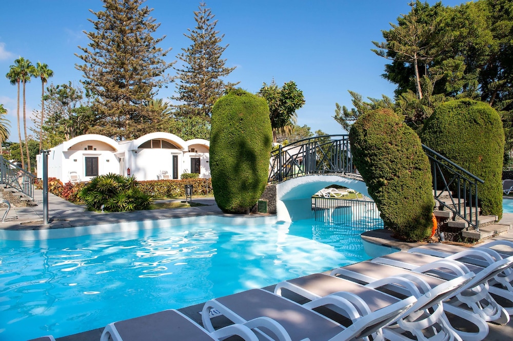 Bungalows Cordial Biarritz — Swimming pool in Playa del Ingles, Canary Islands