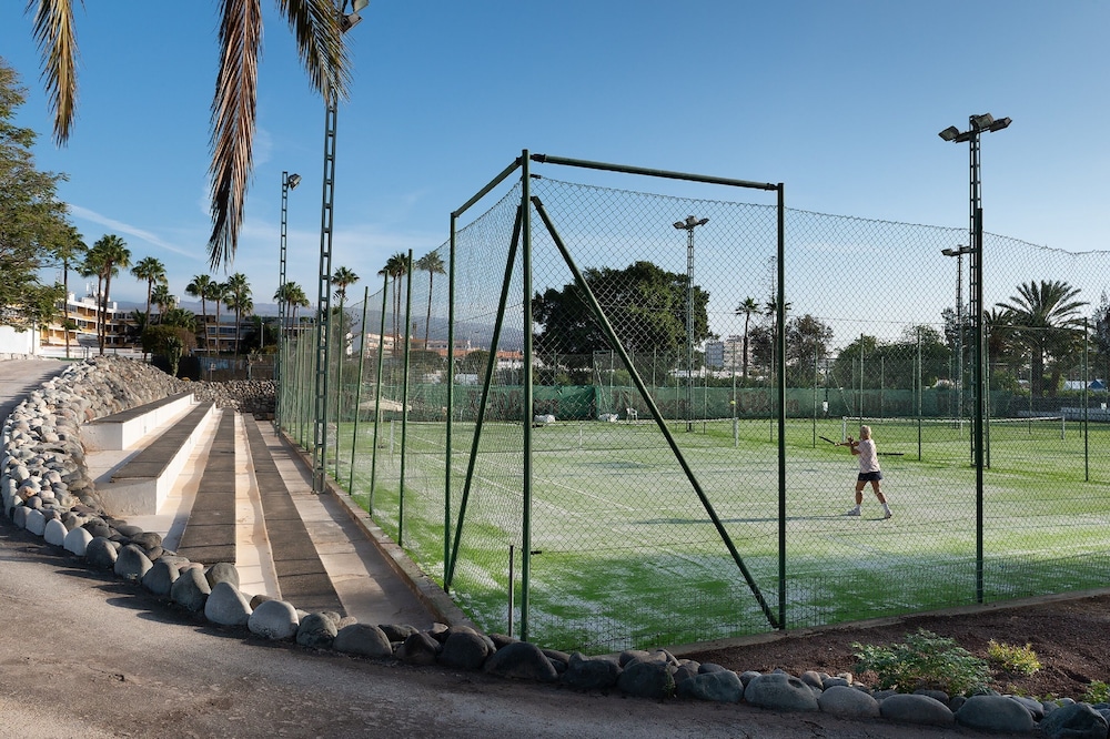 Bungalows Cordial Biarritz — Sports & recreation in Playa del Ingles, Canary Islands