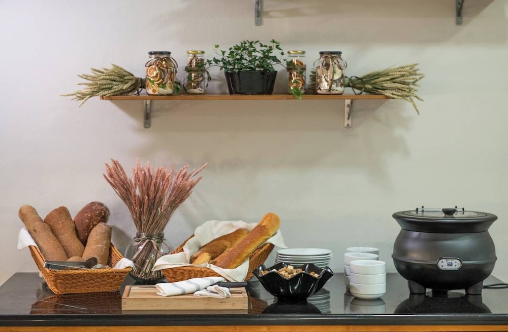 CNic Gemini Hotel — Restaurant & bars in Moraitika, Ionian Islands