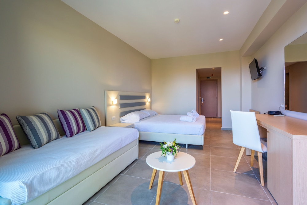 CNic Gemini Hotel — Hotel rooms in Moraitika, Ionian Islands