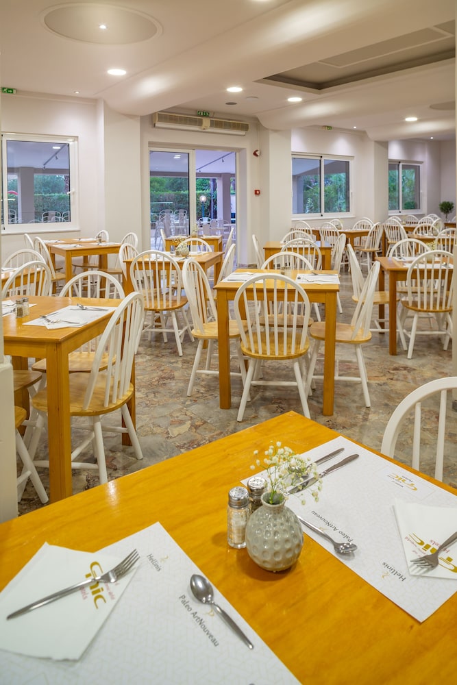 CNic Gemini Hotel — Restaurant & bars in Moraitika, Ionian Islands