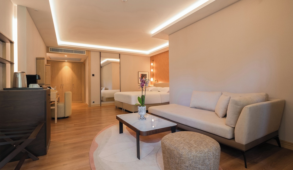 Gloria Golf Resort - All Inclusive — Rooms in Belek