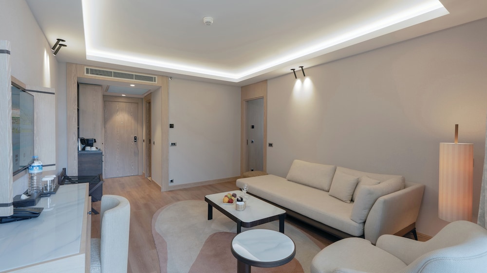 Gloria Golf Resort - All Inclusive — Rooms in Belek