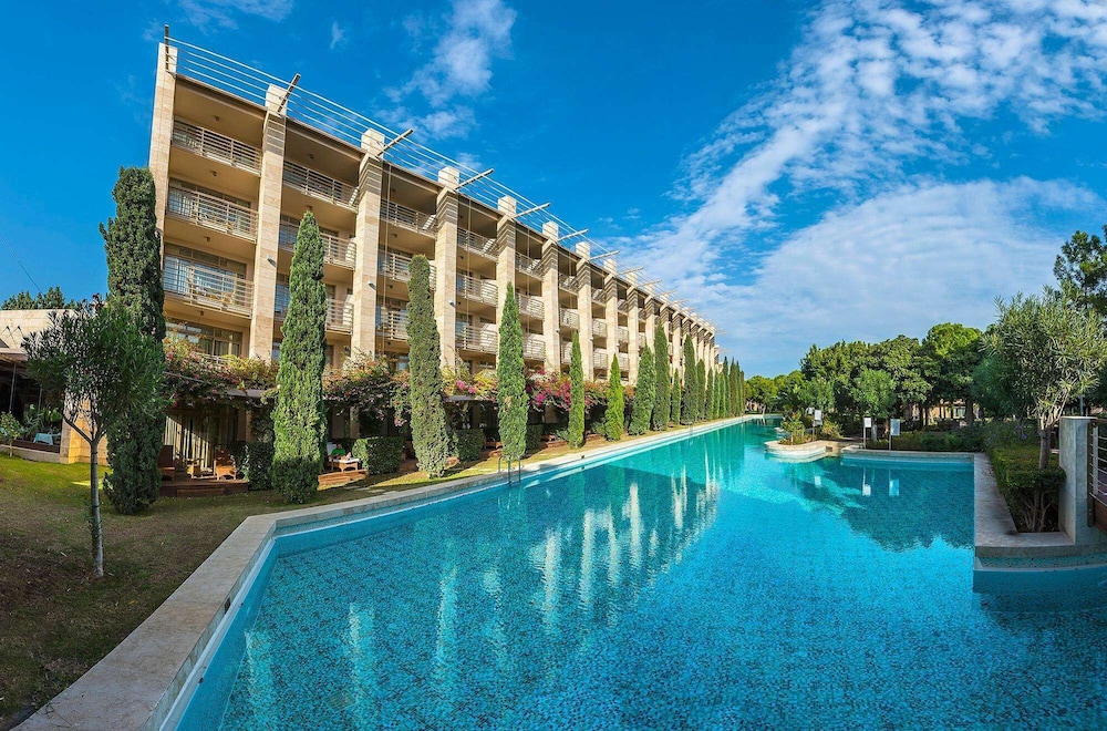 Gloria Serenity Resort - All Inclusive — Swimming pool in Belek
