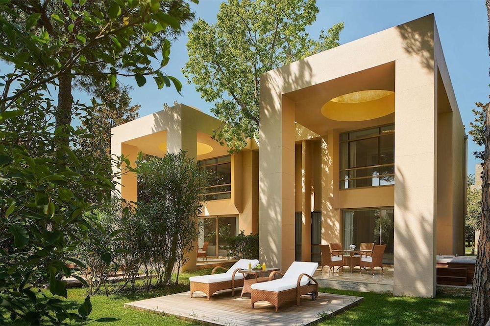 Gloria Serenity Resort - All Inclusive — Hotel building in Belek