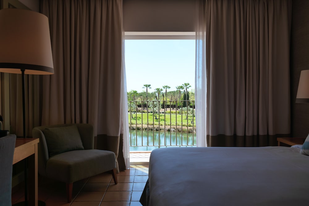 Domes Lake Algarve, Autograph Collection — Hotel rooms in Vilamoura, Faro