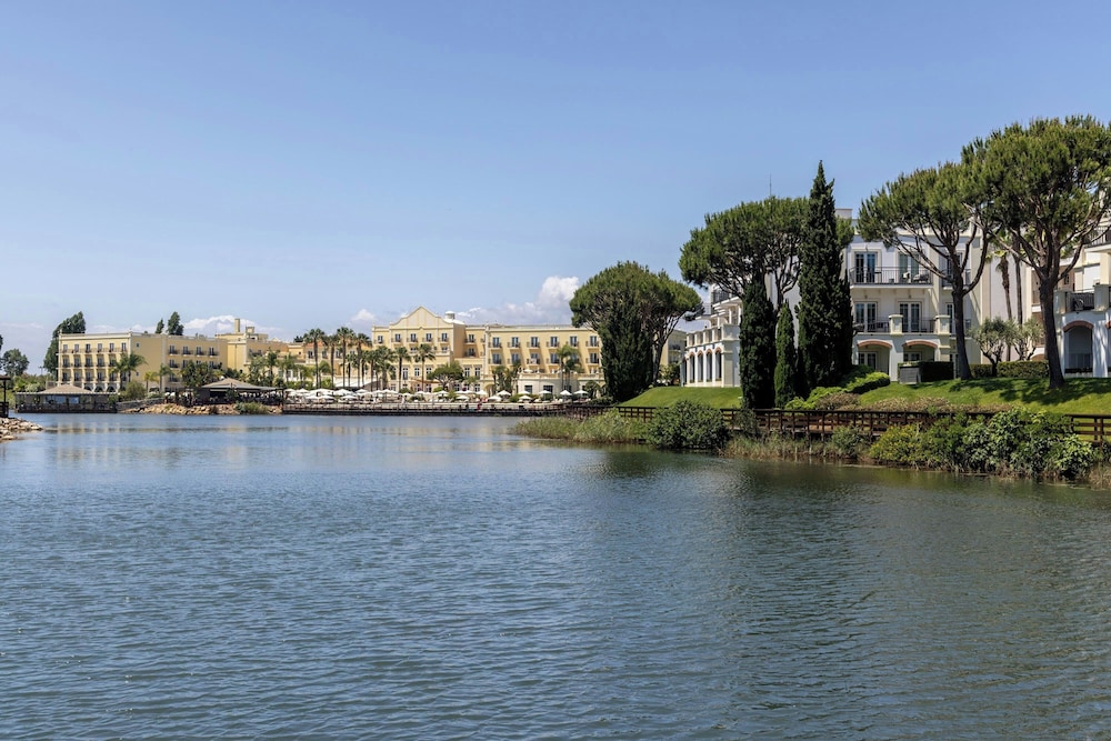 Domes Lake Algarve, Autograph Collection — Hotel building in Vilamoura, Faro