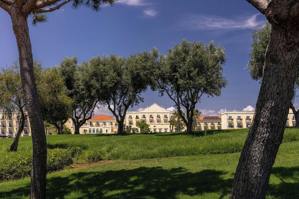 Domes Lake Algarve, Autograph Collection — Hotel building in Vilamoura, Faro