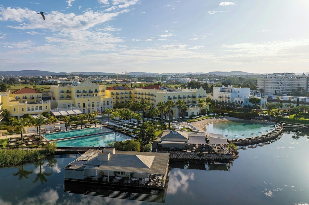 Domes Lake Algarve, Autograph Collection — Hotel building in Vilamoura, Faro
