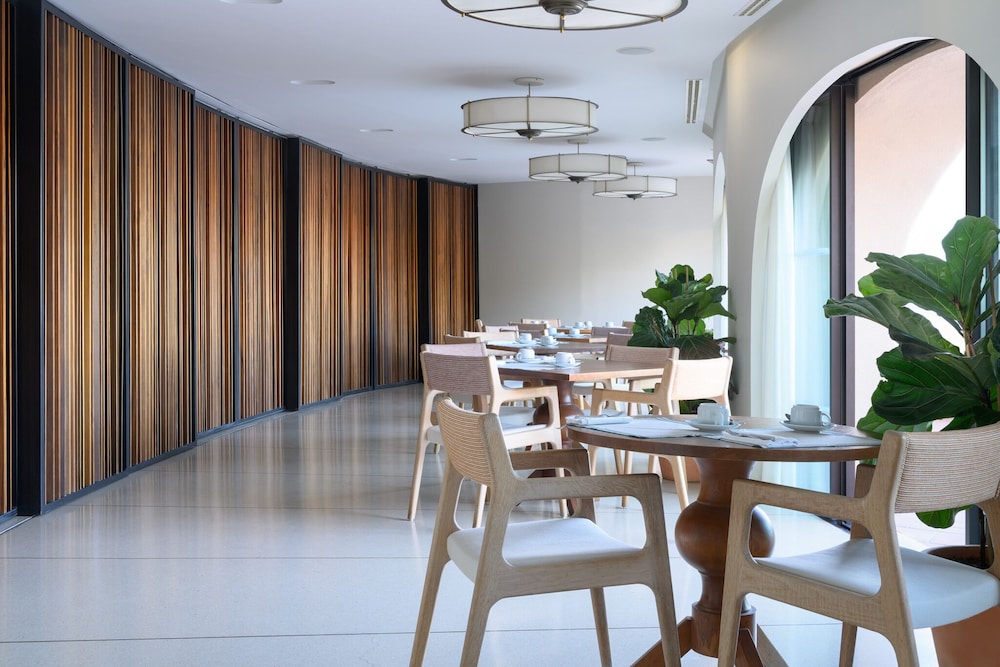 Vilalara Grand Hotel Algarve — Restaurant & bars in Armação de Pêra, Faro