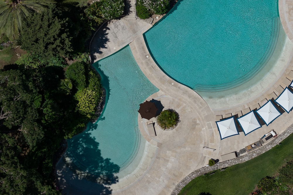 Vilalara Grand Hotel Algarve — Swimming pool in Armação de Pêra, Faro