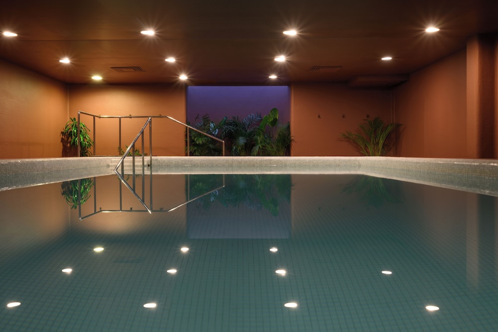Vilalara Grand Hotel Algarve — Swimming pool in Armação de Pêra, Faro