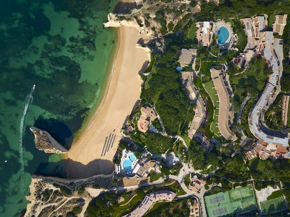 Vilalara Grand Hotel Algarve — Beach in Armação de Pêra, Faro