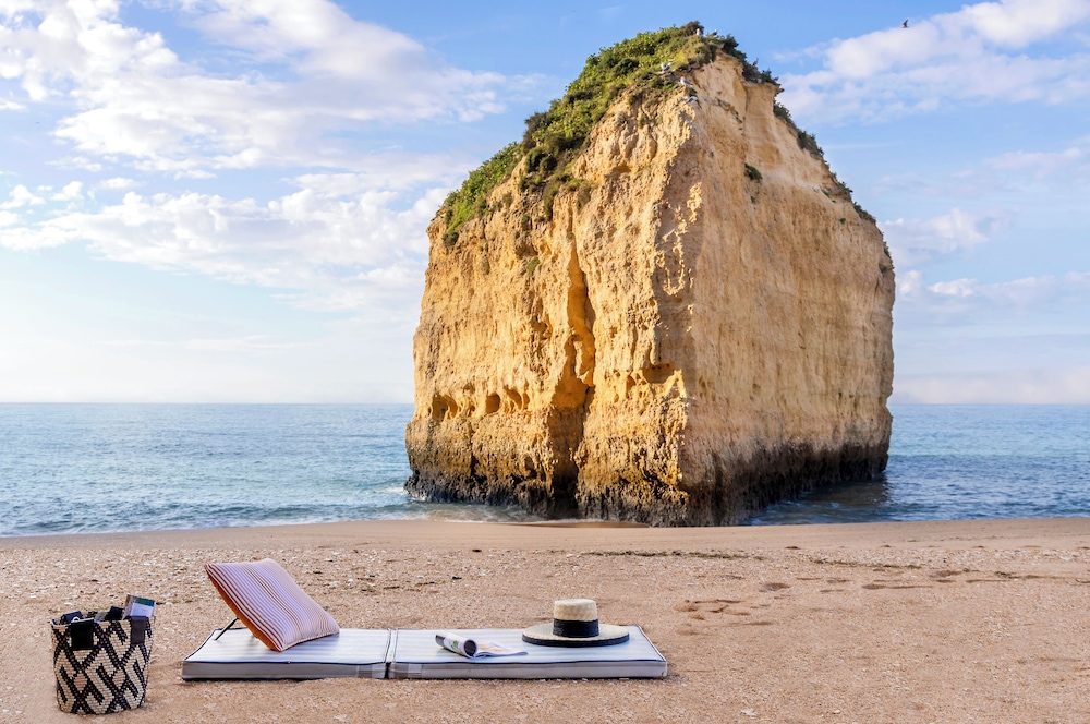 Vilalara Grand Hotel Algarve — Beach in Armação de Pêra, Faro