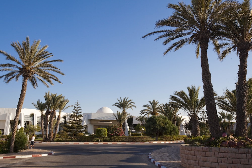 El Mouradi Djerba Menzel — Hotel building in Aghir, Medenine