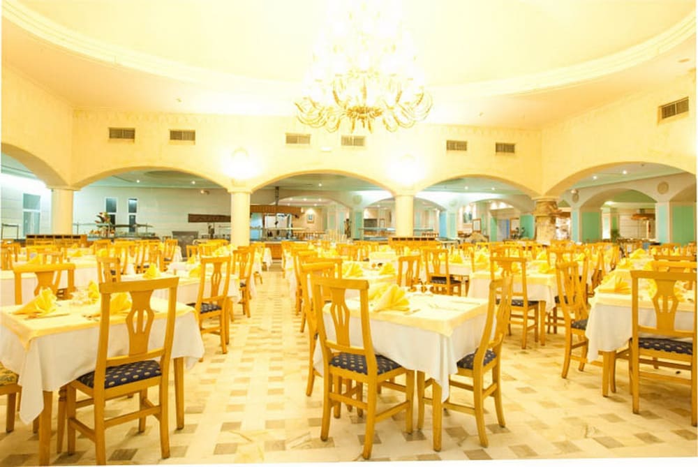 El Mouradi Djerba Menzel — Restaurant & bars in Aghir, Medenine