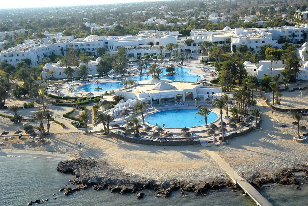 El Mouradi Djerba Menzel — Swimming pool in Aghir, Medenine