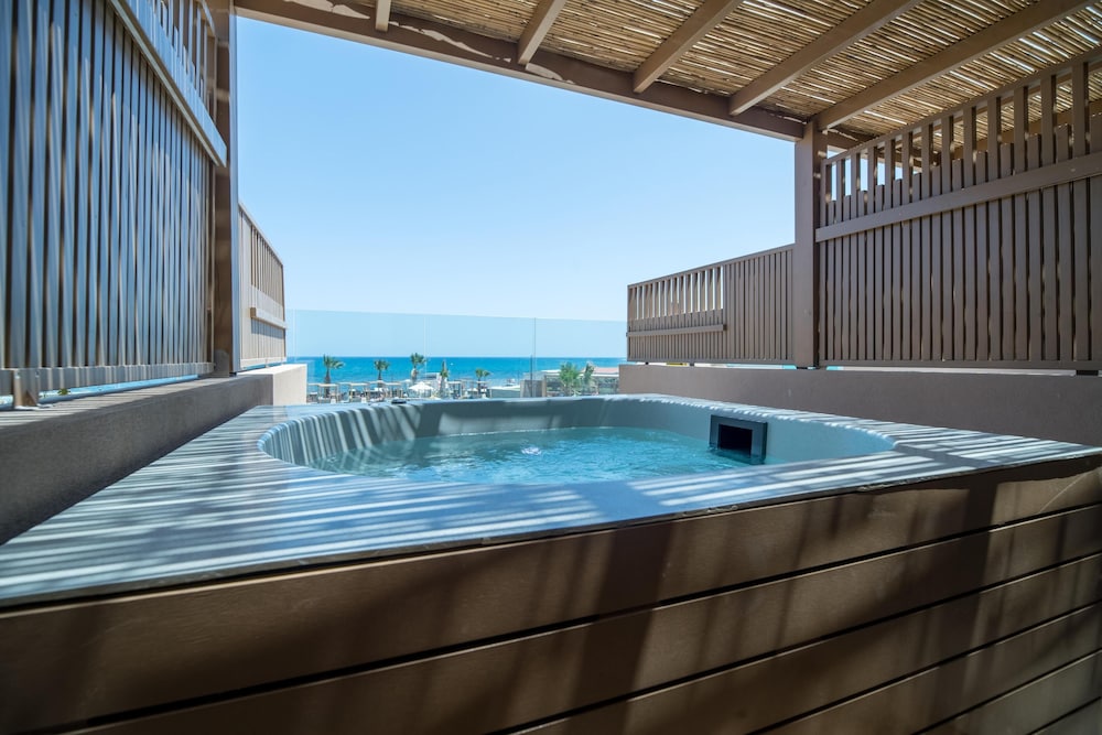 Senseana Sea Side Resort & Aquadventure - All Inclusive — Spa in Analipsi