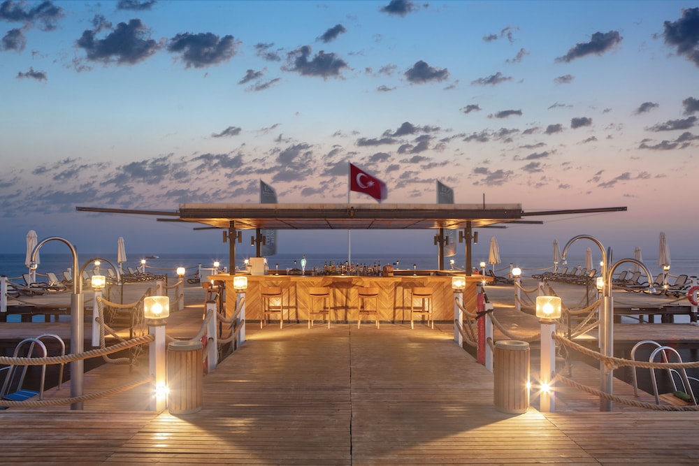 ELA Excellence Resort Belek — Restaurant & bars in Belek