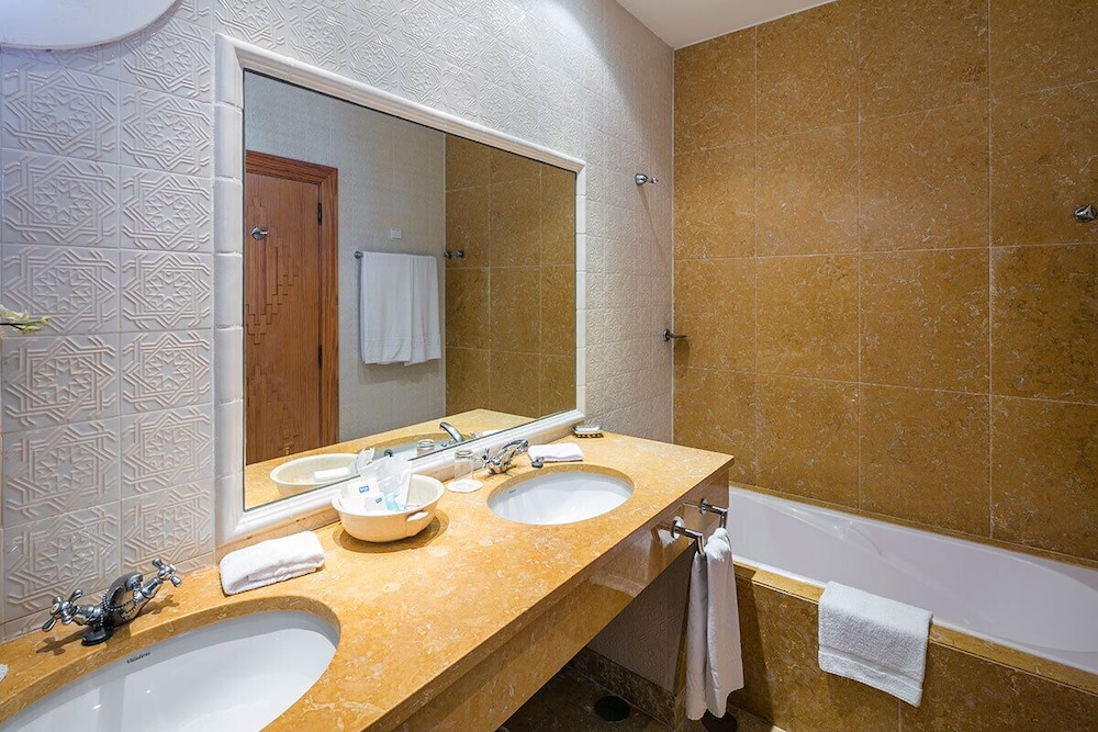 Belver Boa Vista Hotel & Spa - Adults Only — Hotel rooms in Albufeira, Faro