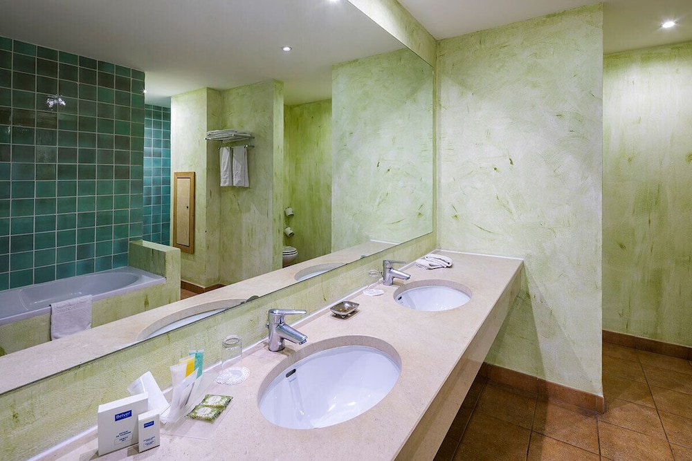 Belver Boa Vista Hotel & Spa - Adults Only — Hotel rooms in Albufeira, Faro