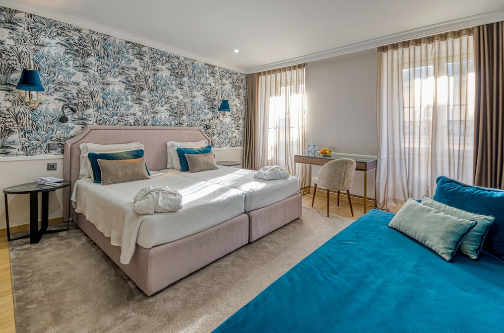 Hotel Borges Chiado — Hotel rooms in Lisbon, Lisboa