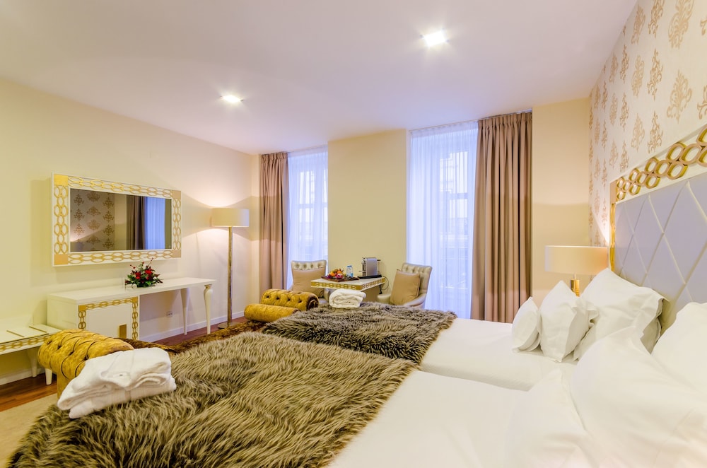 Hotel Borges Chiado — Hotel rooms in Lisbon, Lisboa