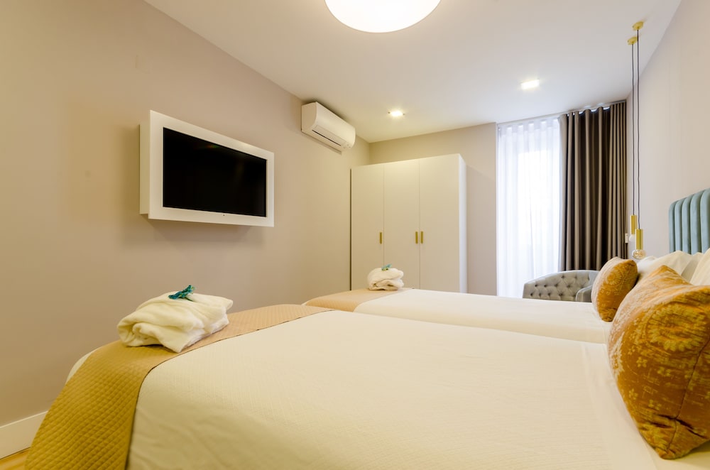 Hotel Borges Chiado — Hotel rooms in Lisbon, Lisboa