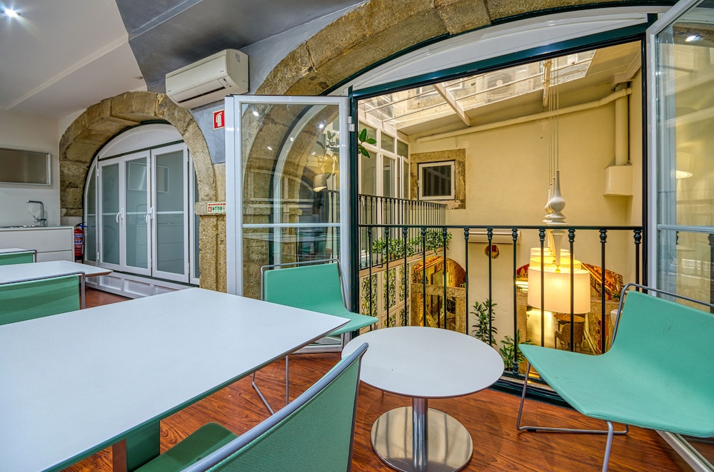 Hotel Borges Chiado — Restaurant & bars in Lisbon, Lisboa