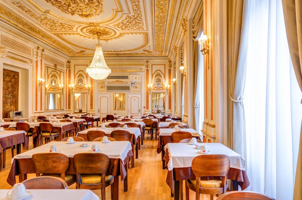 Hotel Borges Chiado — Restaurant & bars in Lisbon, Lisboa