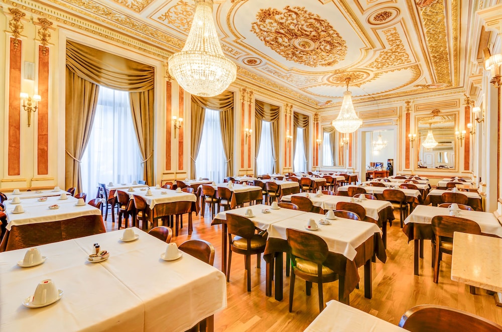 Hotel Borges Chiado — Restaurant & bars in Lisbon, Lisboa