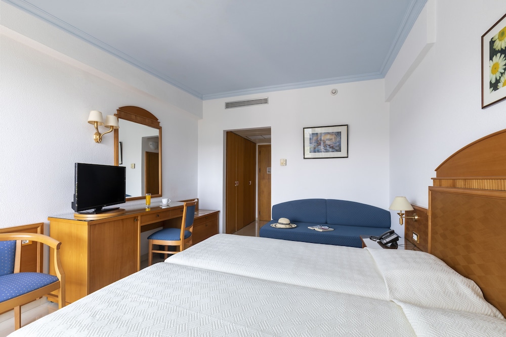 Blue Horizon Hotel — Hotel rooms in Ialyssos, South Aegean