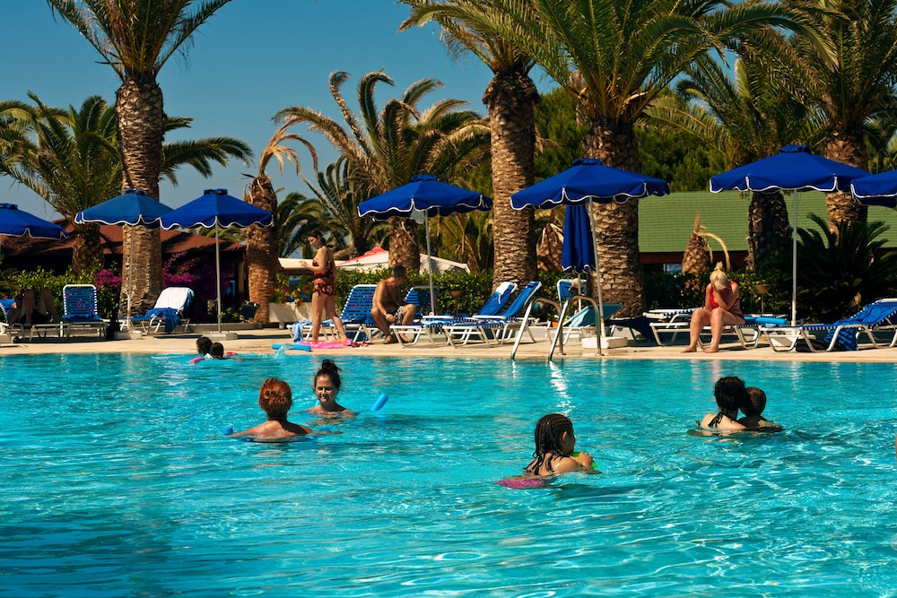 Blue Horizon Hotel — Swimming pool in Ialyssos, South Aegean