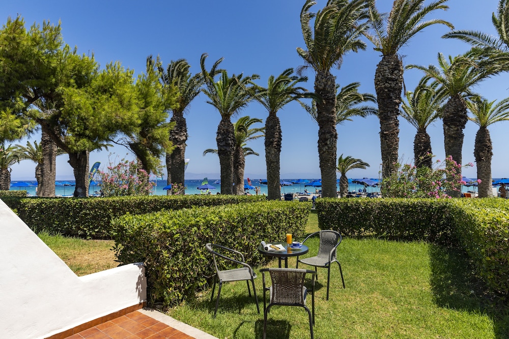 Blue Horizon Hotel — Beach in Ialyssos, South Aegean