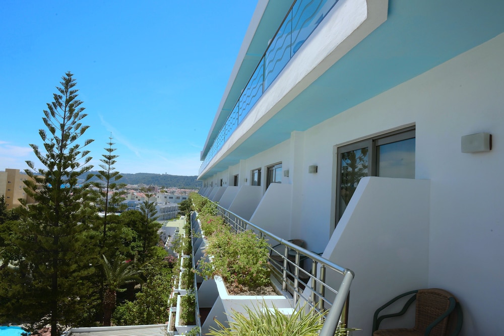 Blue Horizon Hotel — Hotel building in Ialyssos, South Aegean