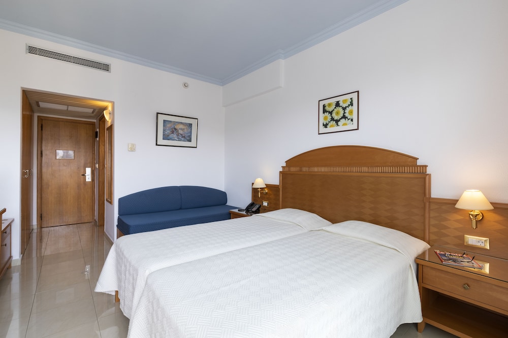 Blue Horizon Hotel — Hotel rooms in Ialyssos, South Aegean