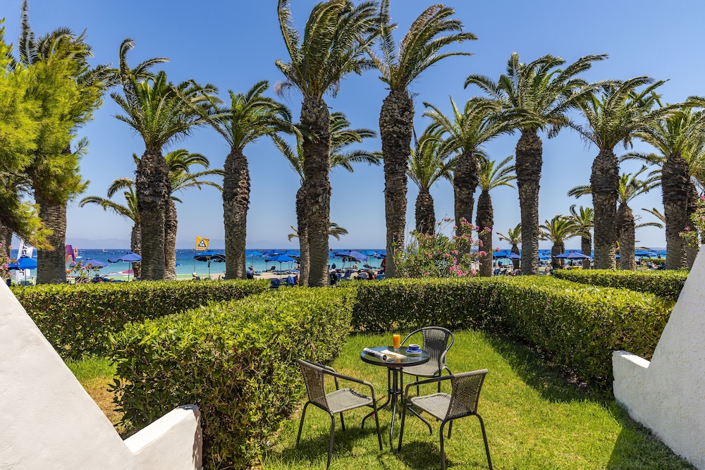 Blue Horizon Hotel — Beach in Ialyssos, South Aegean