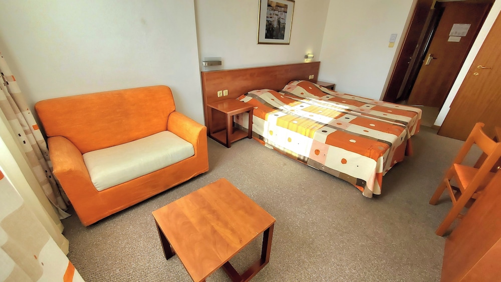 Hotel Fenix — Hotel rooms in Sunny Beach, Burgas Region