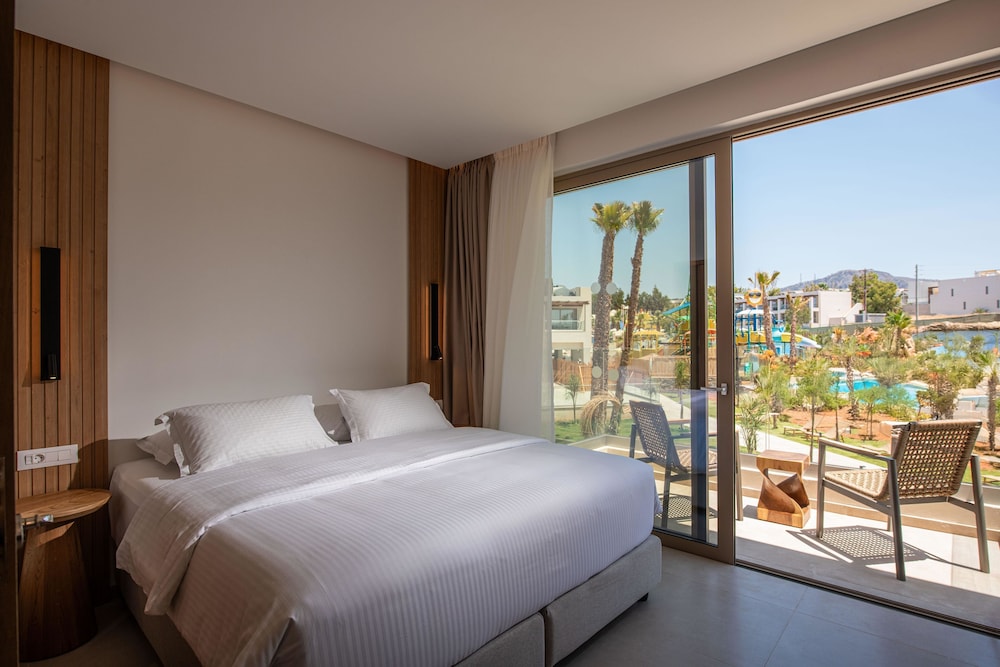 Gouves Water Park Holiday Resort — Hotel rooms in Gouves