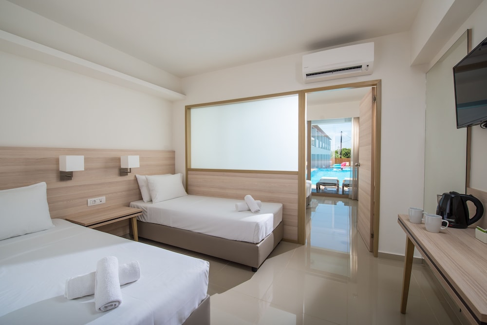 Gouves Water Park Holiday Resort — Hotel rooms in Gouves