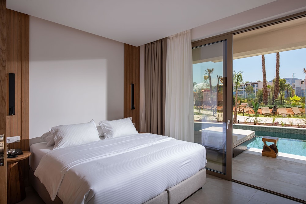 Gouves Water Park Holiday Resort — Hotel rooms in Gouves