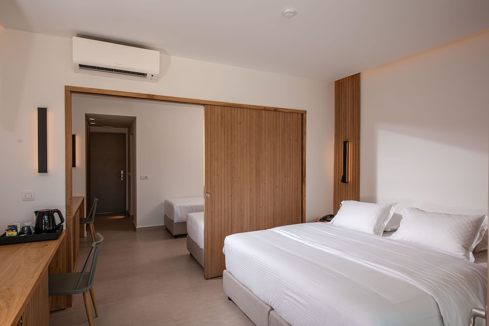 Gouves Water Park Holiday Resort — Hotel rooms in Gouves
