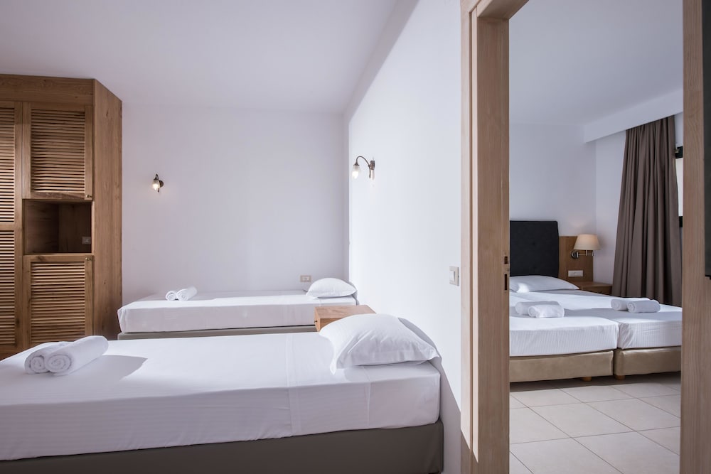 Gouves Water Park Holiday Resort — Hotel rooms in Gouves